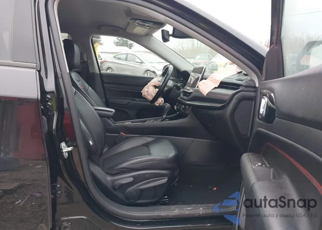 3C4NJDDB2NT114632: 43904742