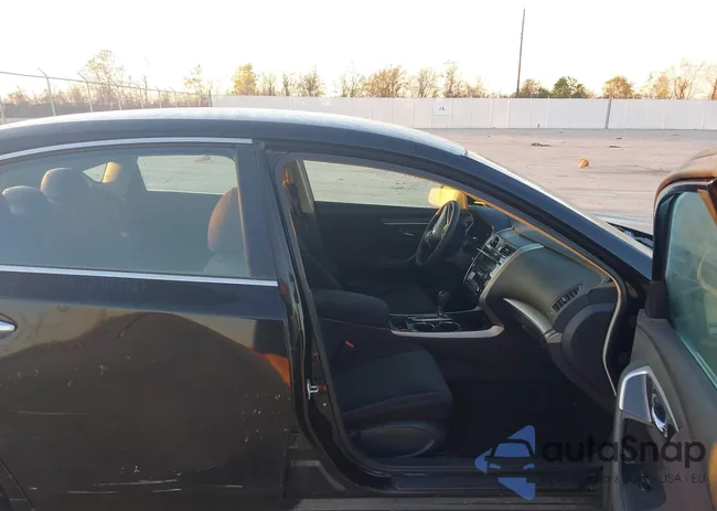 1N4AL3AP6DC264830: 43904748