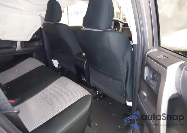 JTEBU5JR5L5755963: 43904805