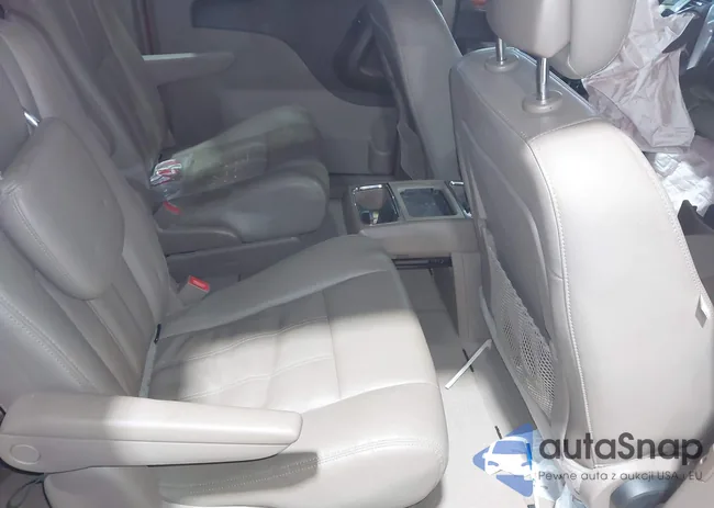 2C4RC1BG0GR111775: 43905982