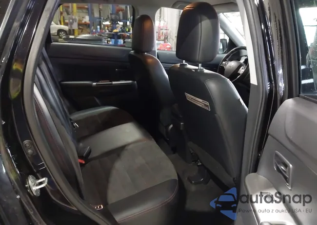 JA4AP3AW0JU024498: 43906047