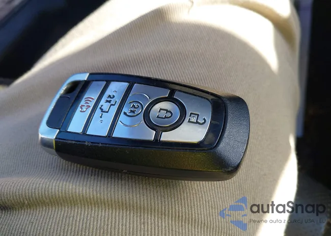 1FATP8UH2L5132049: 43906176