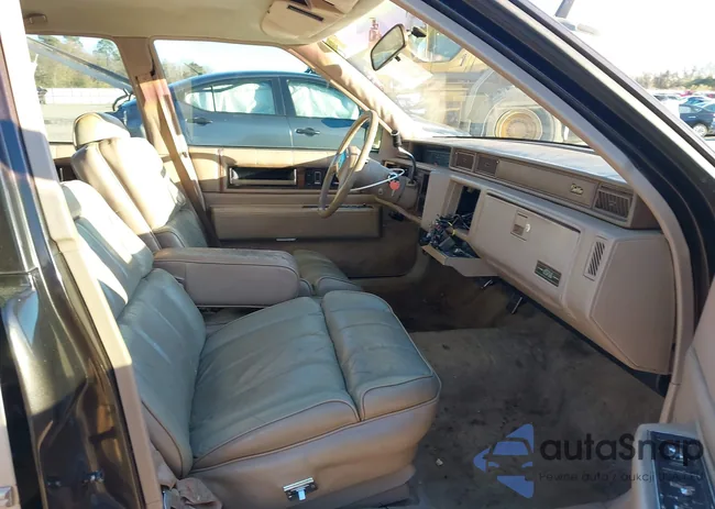 1G6CD5156J4241664: 43906251