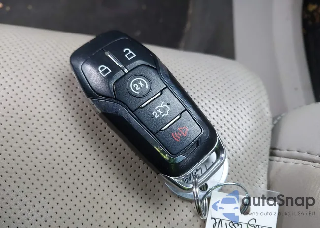 2LMPJ8LR5HBL44616: 43906304