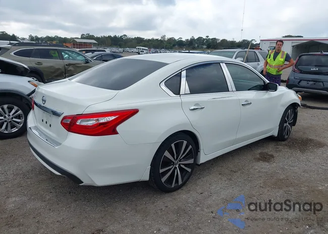 1N4AL3AP1HC149901: 43906317