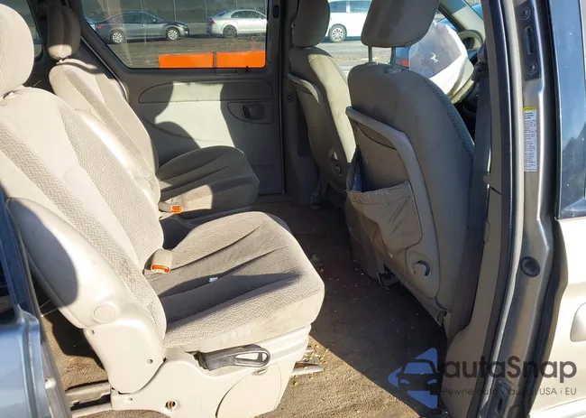 2C4GP54L44R576049: 43905802