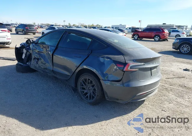 5YJ3E1EA5SF004216: 43906918