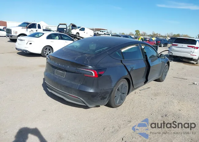 5YJ3E1EA5SF004216: 43906918