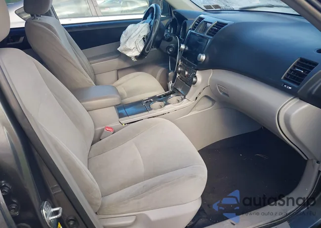 5TDBK3EH8BS057968: 43907022