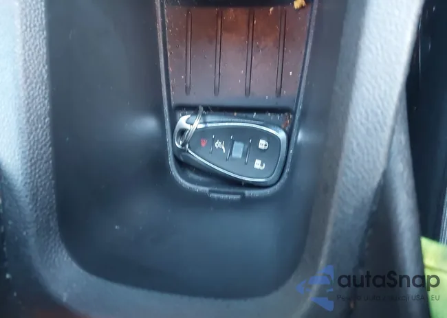 KL79MTSL4PB185797: 43907154