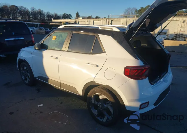 KMHRC8A34RU289097: 43907180