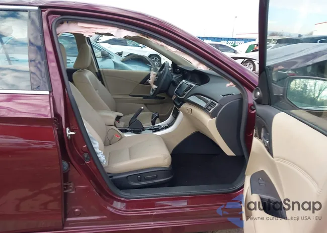 1HGCR3F98GA021842: 43907288