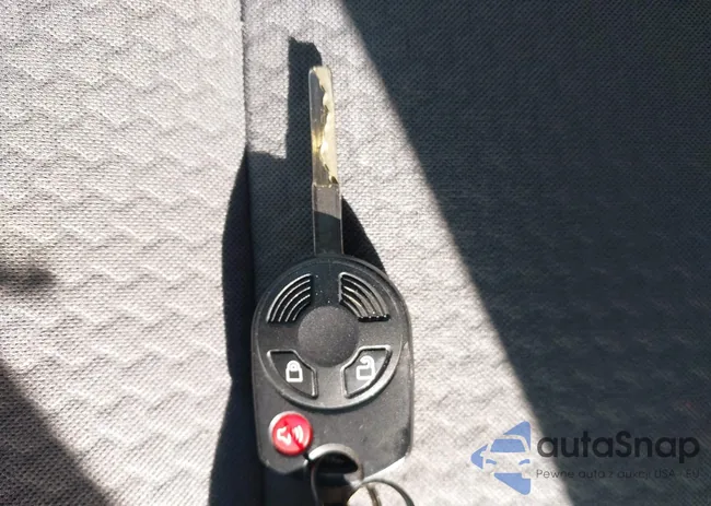 1FMCU9GD8HUE43740: 43907417