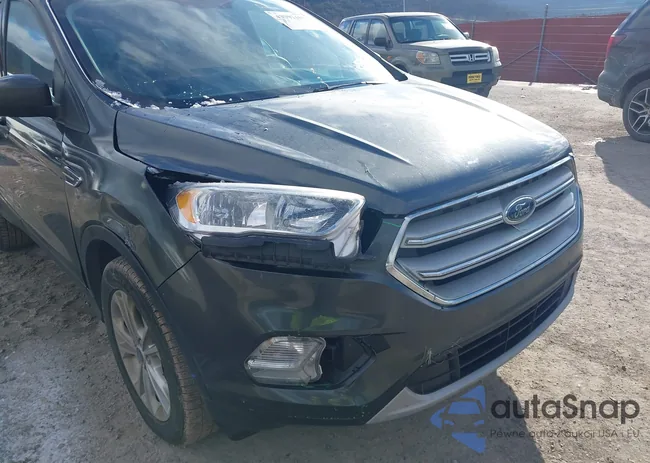 1FMCU9GD8HUE43740: 43907417