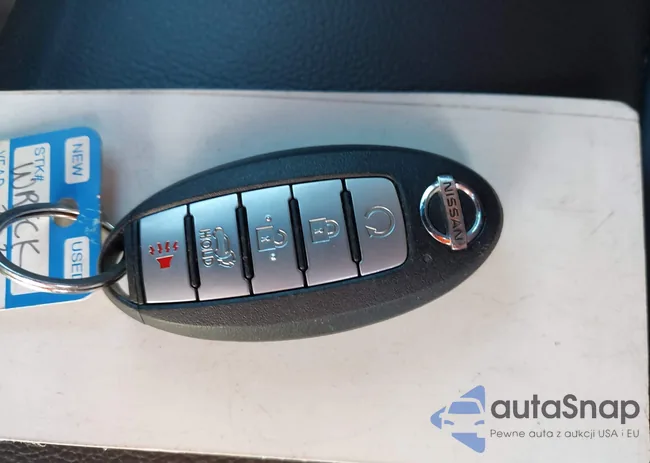 JN8AT3CA0MW028826: 43906581