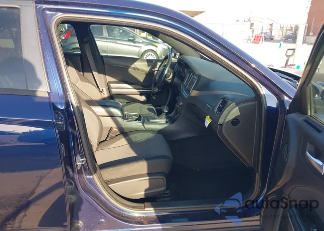 2C3CDXBG0FH847310: 43906591