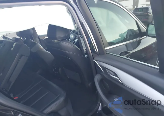 5UX53DP02P9R23594: 43906714