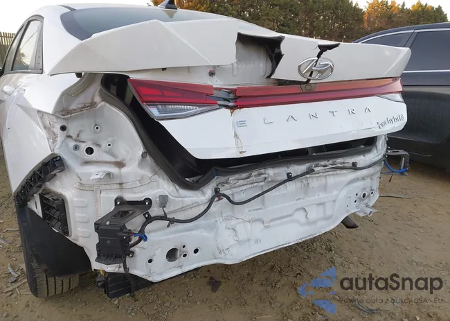 KMHLM4AJ0PU085856: 43906758