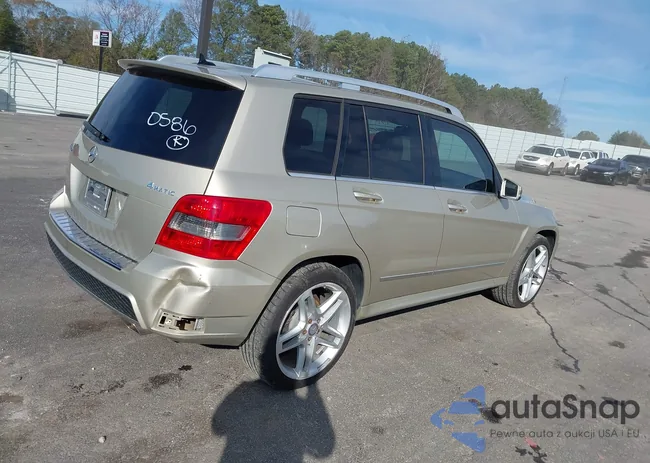 WDCGG8HB0CF860586: 43908033