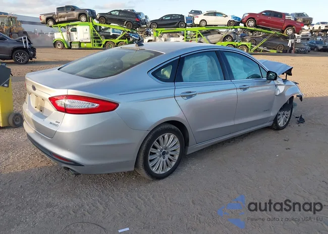 3FA6P0LU3GR190980: 43908042