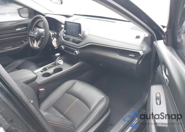 1N4BL4CW6LN321853: 43908168