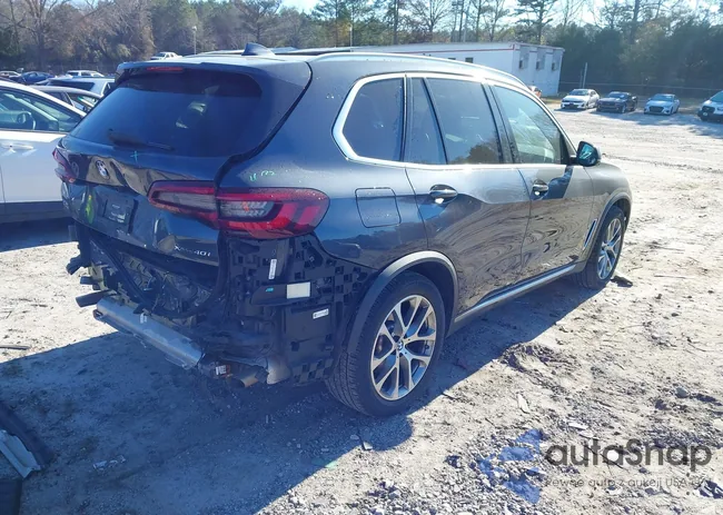 5UXCR6C03M9G89925: 43908196