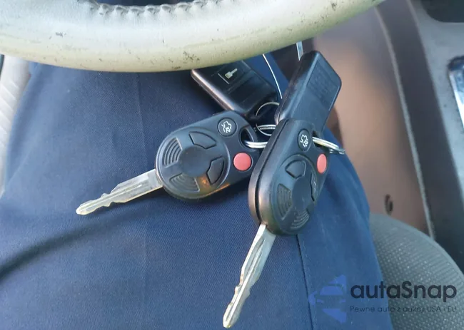 1FMCU03G99KB78058: 43908283