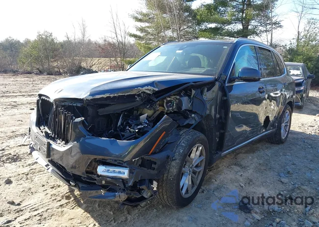 5UXCR6C05L9C57545: 43908285