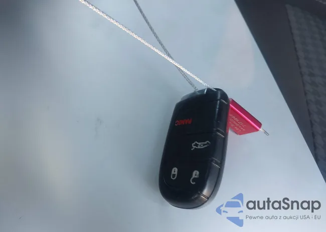 2C3CDZAG5JH127880: 43907485