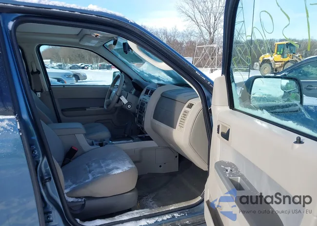 1FMCU9D76BKA40891: 43907607