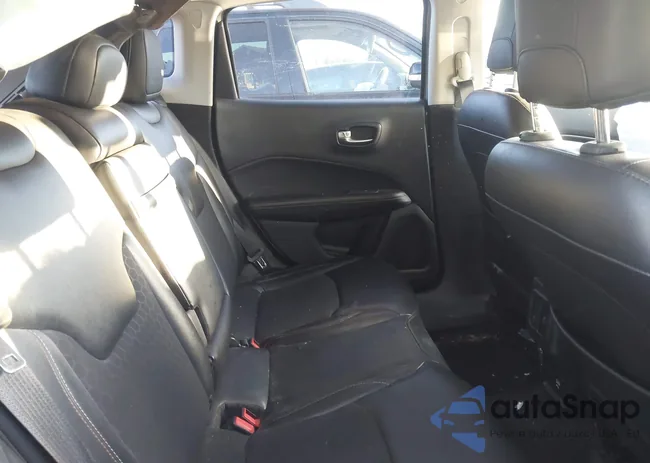 3C4NJCBB8JT241067: 43907614