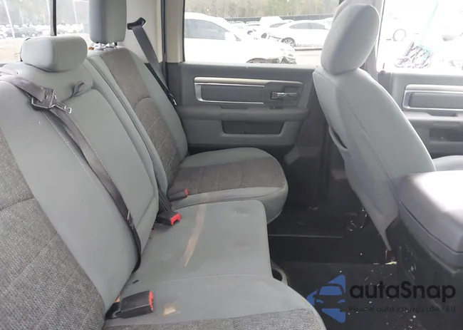 3C6RR6LT1HG668278: 43907646