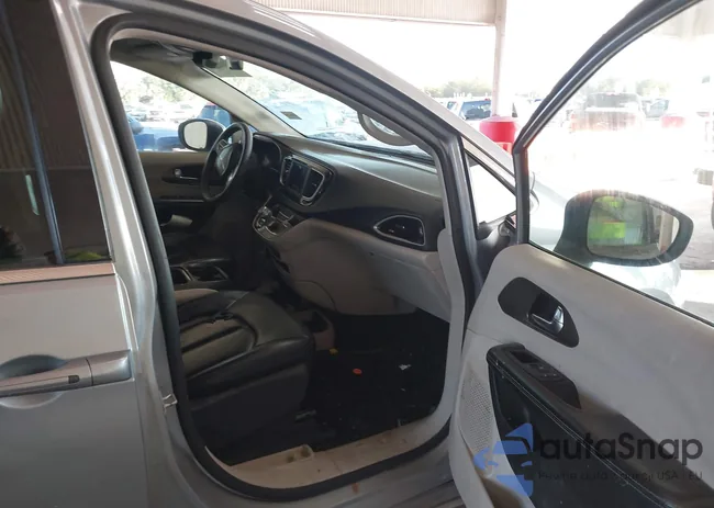 2C4RC1DGXMR515823: 43908843