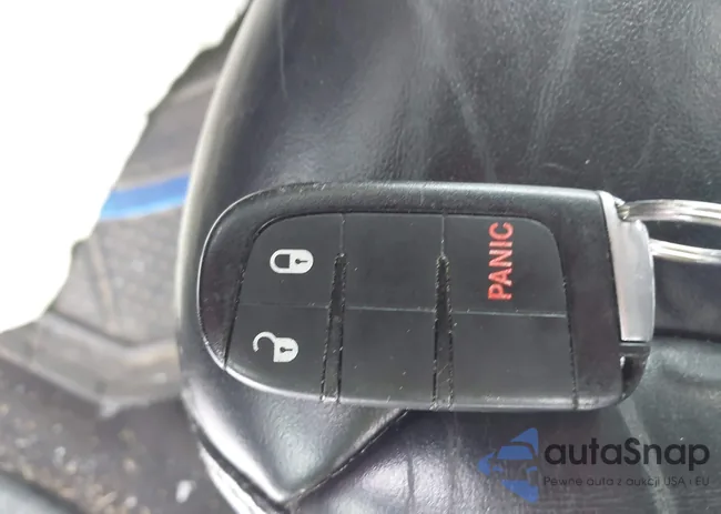 3C4PDDGG3HT540728: 43908910