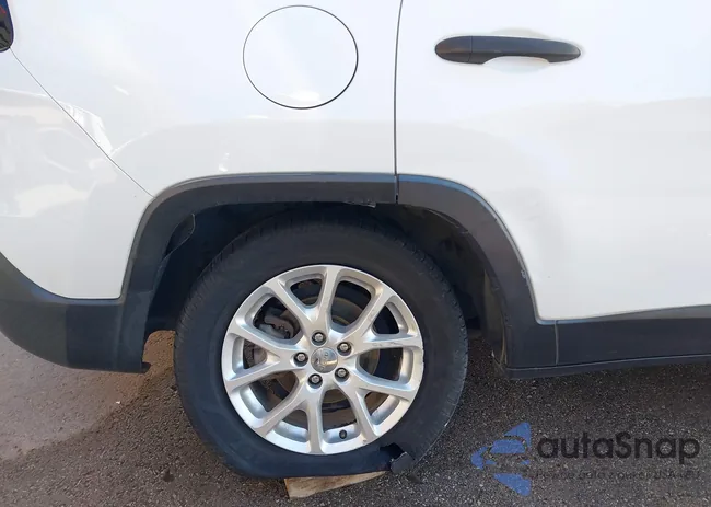 1C4PJLAB2FW560802: 43908982