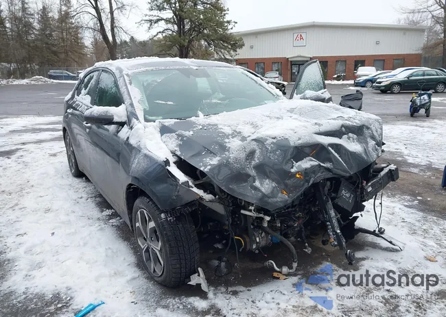 3KPF24AD4ME353612: 43908986