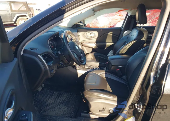 1C4PJMLX8KD106896: 43909020