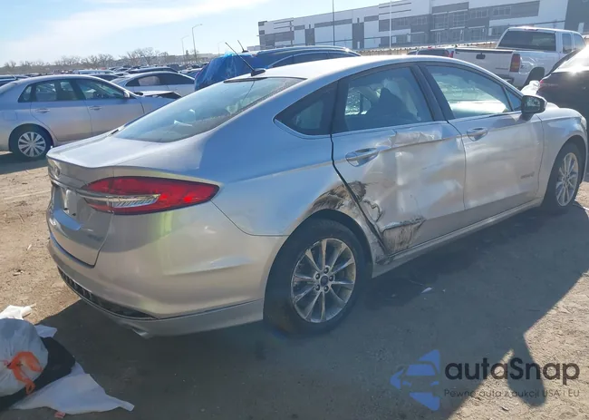 3FA6P0UU4HR360649: 43909081