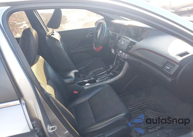 1HGCR2F51HA306200: 43909203