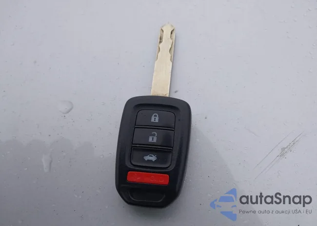 1HGCR2F37EA045813: 43909322