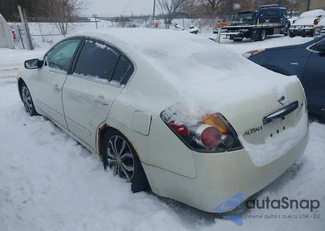 1N4AL2AP1CC188426: 43909328