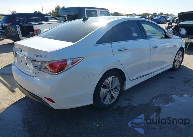 KMHEC4A45FA133082: 43909360