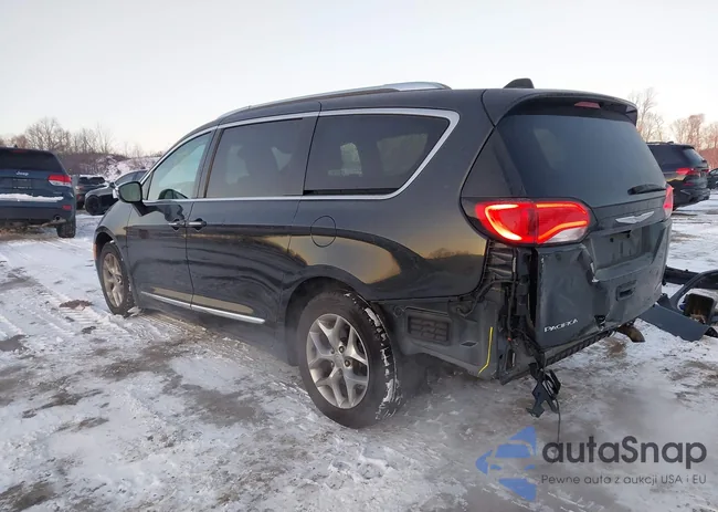 2C4RC1GG0HR592914: 43909385