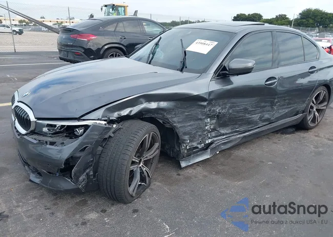 3MW5R1J03M8C06339: 43908447