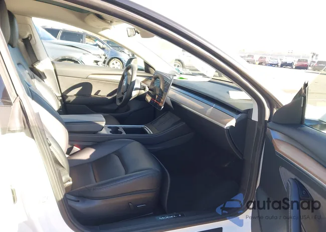 5YJ3E1EB7NF335103: 43908559