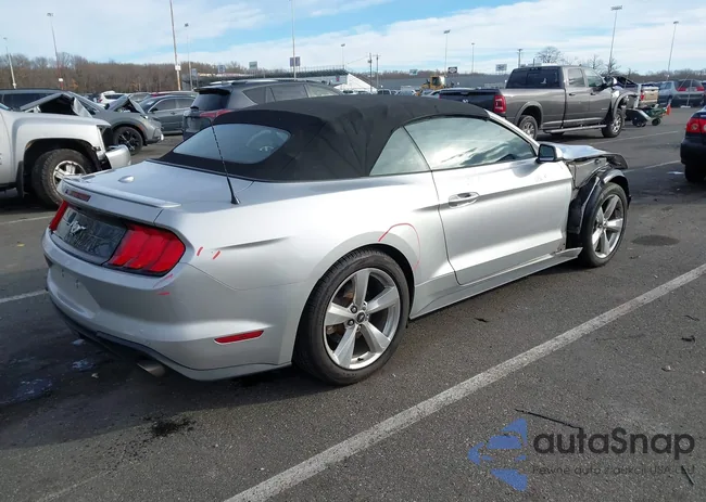 1FATP8UH9J5175042: 43908732