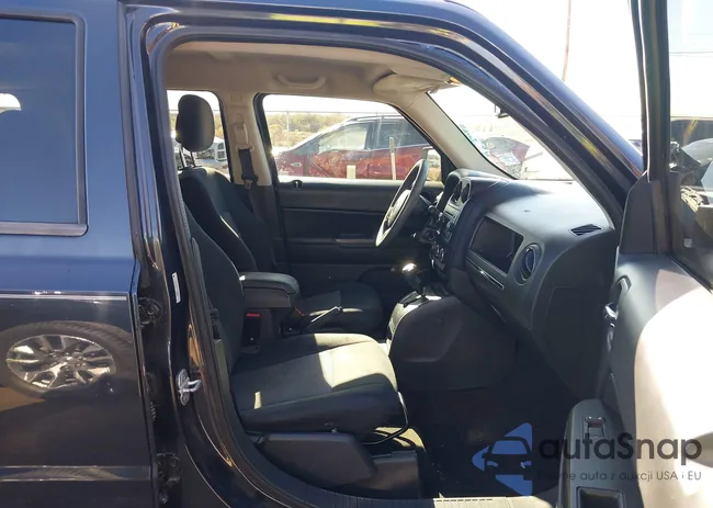 1C4NJPBB1ED522601: 43908784