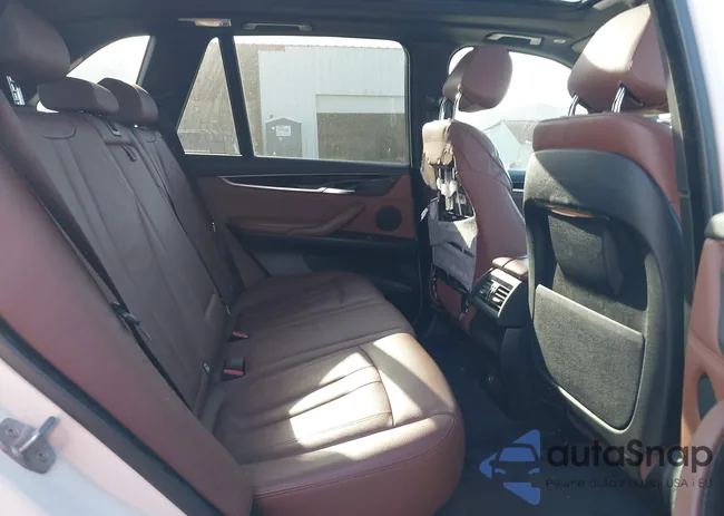 5UXKR0C5XF0K52853: 43908807