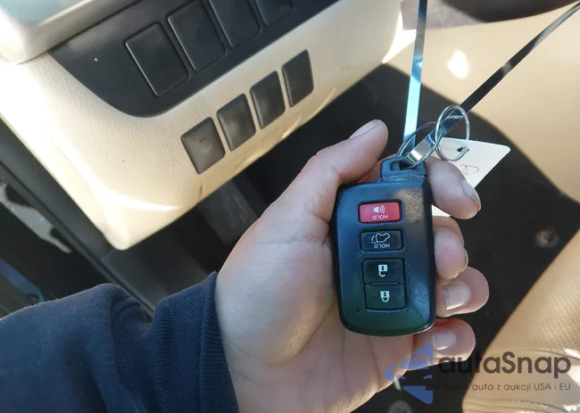 5TDJKRFH9FS107411: 43908834