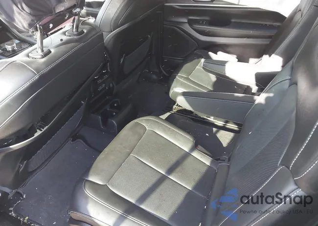 1C4RJKBG0P8741982: 43910054